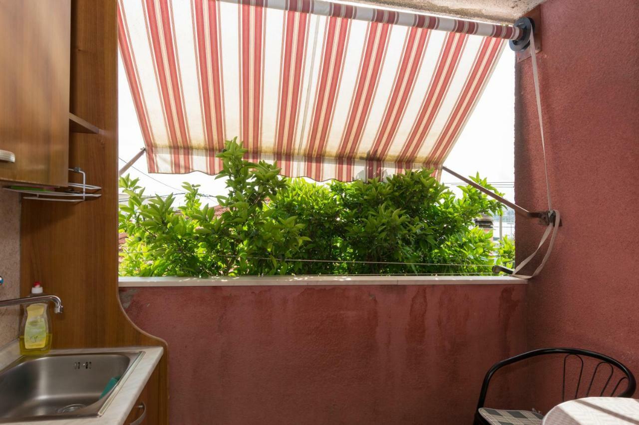 Apartments Pericic Ποντστράνα Εξωτερικό φωτογραφία