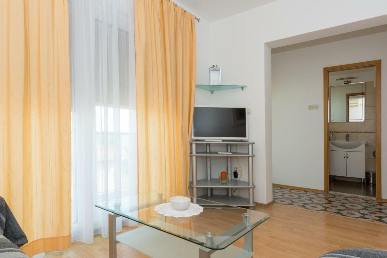 Apartments Pericic Ποντστράνα Εξωτερικό φωτογραφία