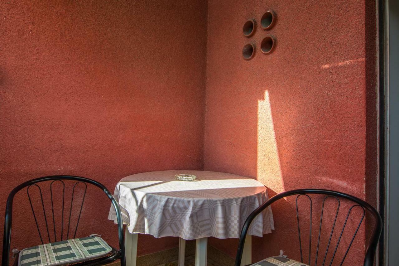 Apartments Pericic Ποντστράνα Εξωτερικό φωτογραφία